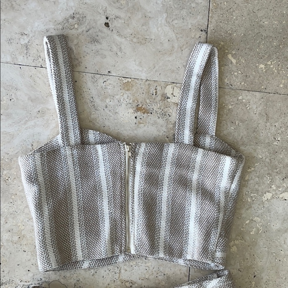 Gorgeous boho two piece outfit - Picture 6 of 7